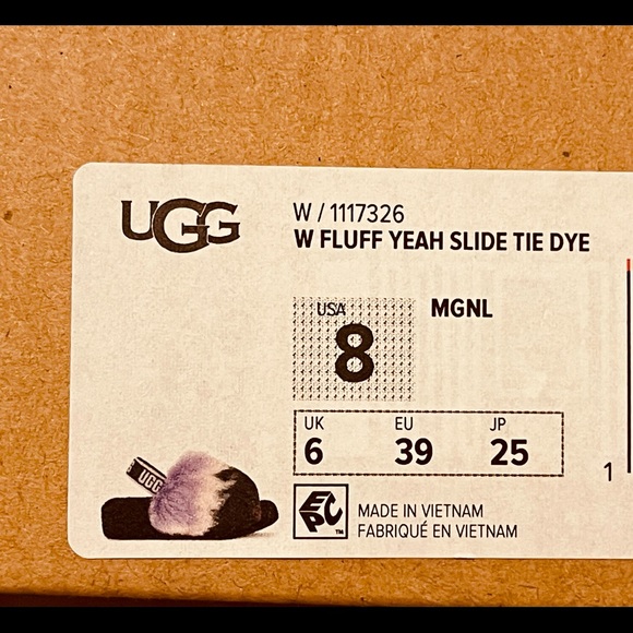 🔥 UGG NWT Fluff Yeah Slide Slippers Magnolia/Tie-dye Size 8 🔥 - Picture 2 of 6